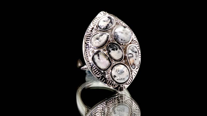 Karis White Buffalo Southwest Ring in Platimum Bond (Size 10.0) 4.70 ctw