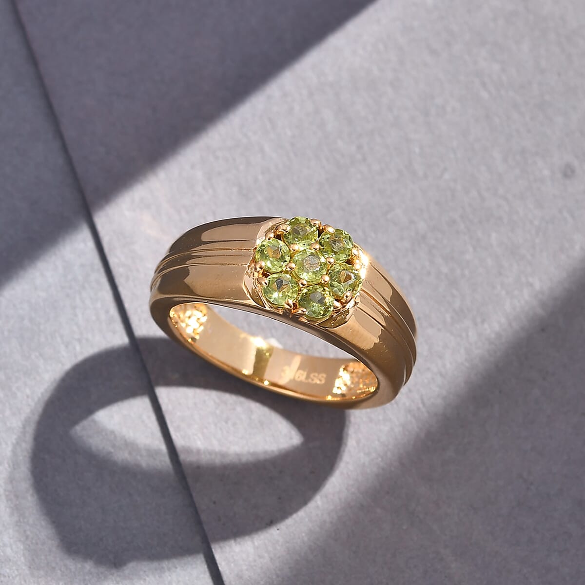 Arizona Peridot 0.90 ctw Mens Ring in ION Plated YG Stainless Steel (Size 12.0) image number 1