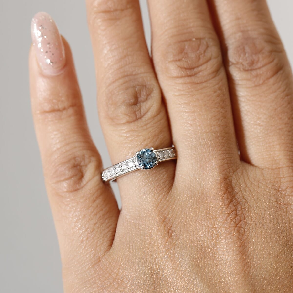 Luxuriant Lab Grown Blue and White Diamond SI 1.00 ctw Ring in Rhodium Over Sterling Silver (Size 9.0) image number 2
