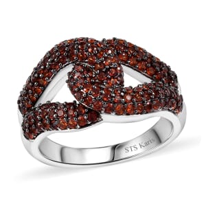 Karis Premium Mozambique Garnet 1.35 ctw Interlocking Ring in Platinum Bond (Size 8.0)
