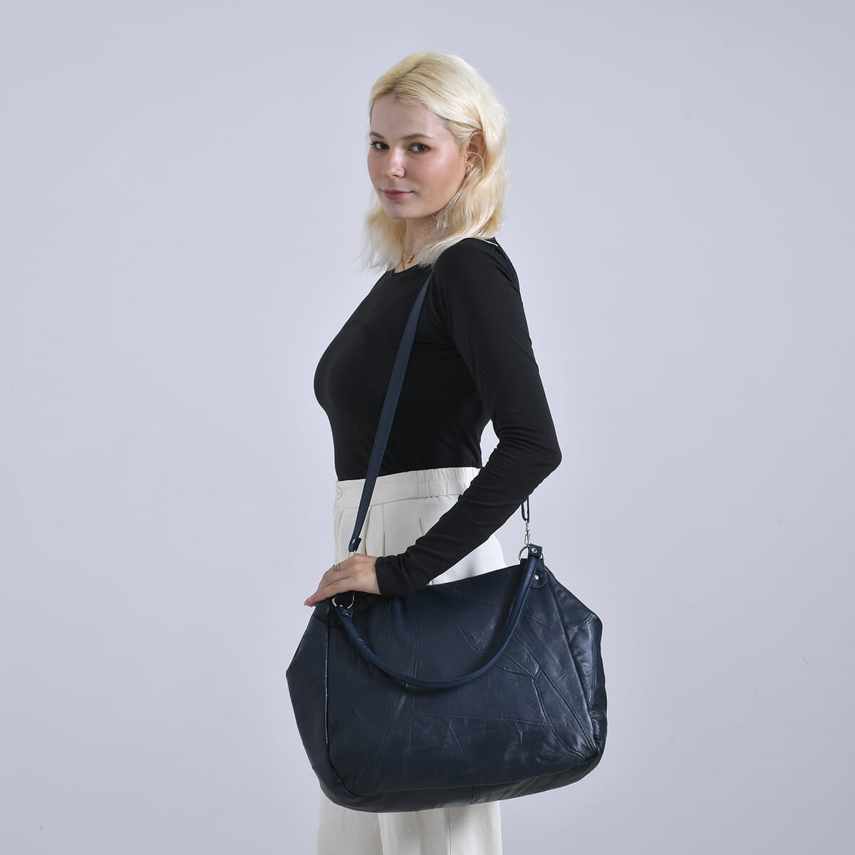 Navy Sheep Leather Tote Ba image number 1
