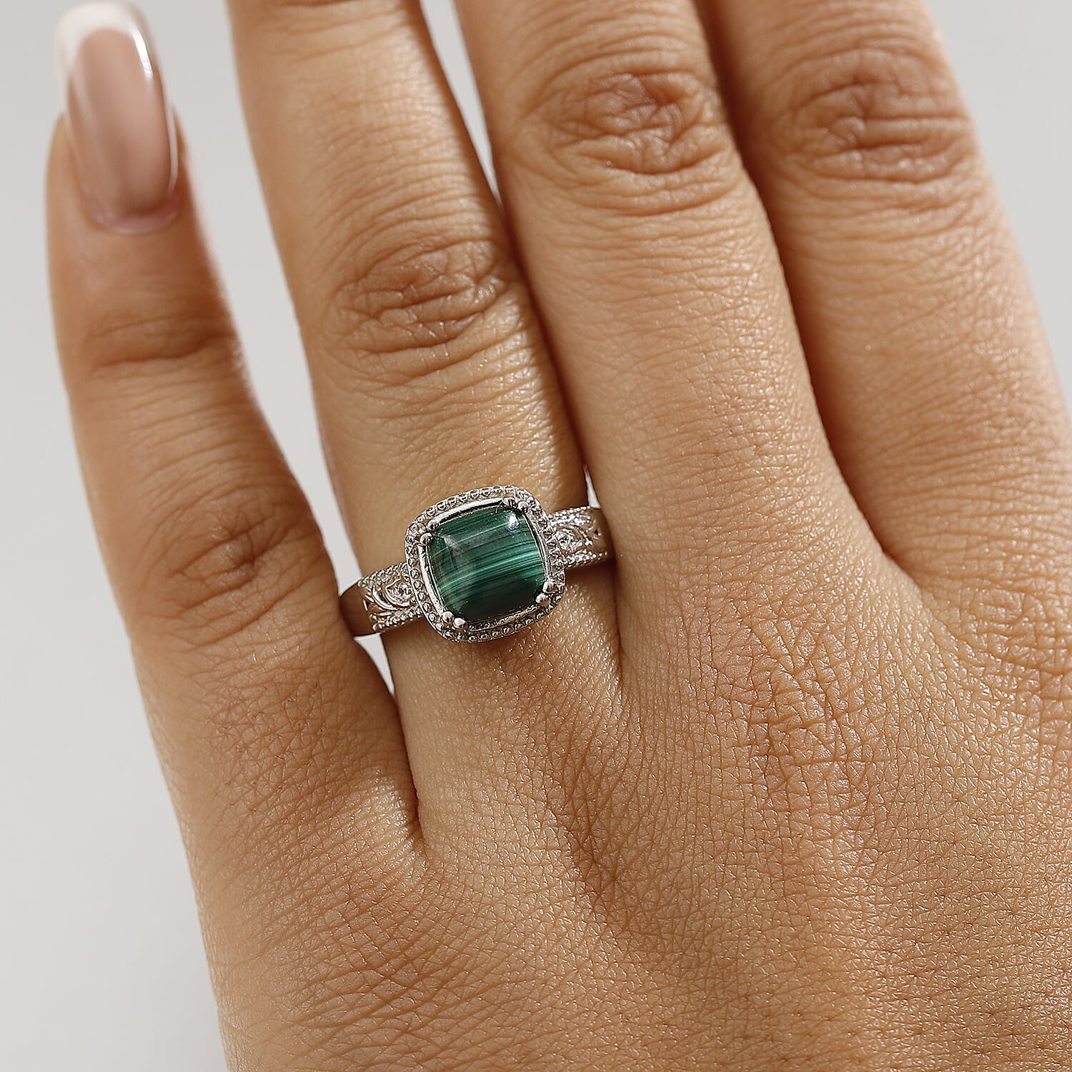 10 - Product card gallery slide 3 (10145897120027)