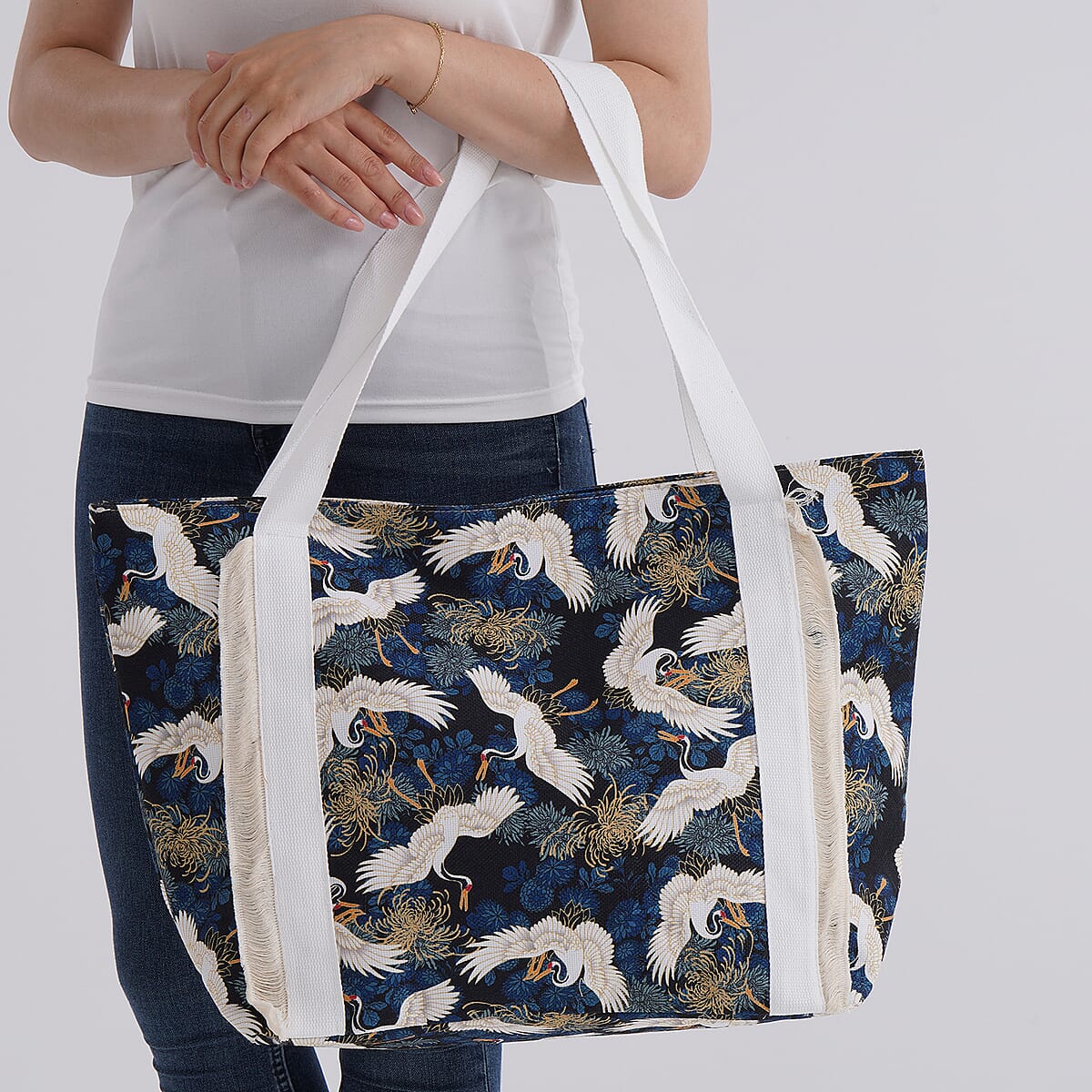 White Crane Print Pattern Large Size Tote Bag image number 2