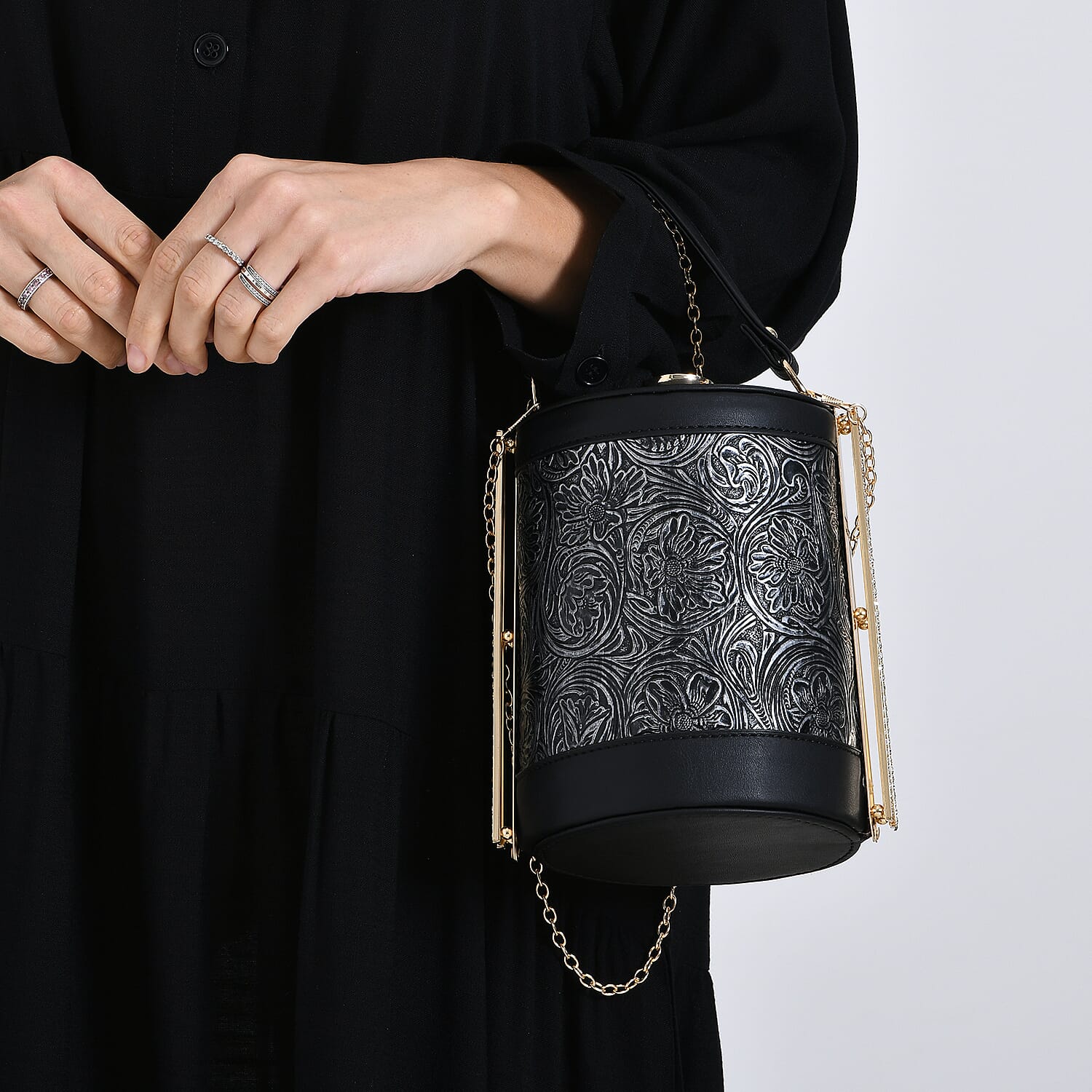 Black - Product card gallery slide 4 (10177858175289)
