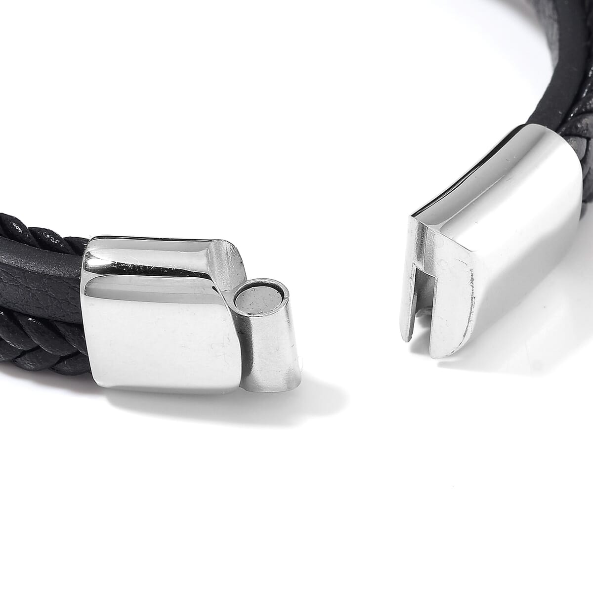 African Malachite 60.00 ctw Leather Cord Bracelet in Stainless Steel (8.00 In) image number 4