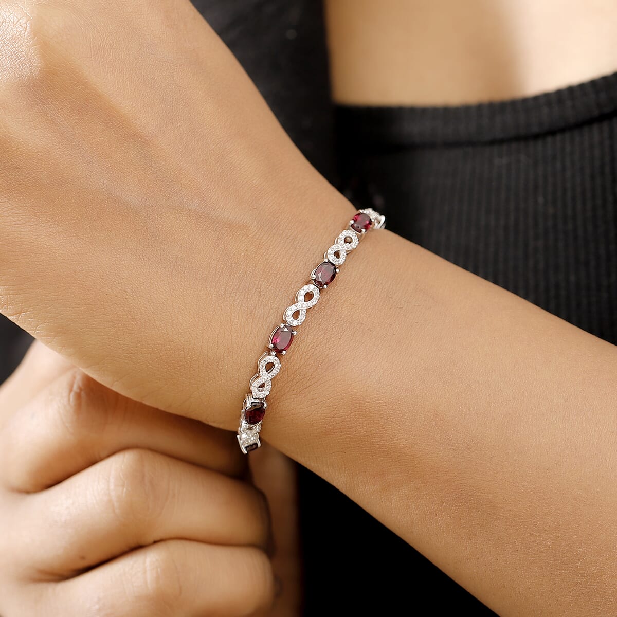 Premium Orissa Rhodolite Garnet and White Zircon 9.50 ctw Infinity Love Bracelet in Rhodium Over Sterling Silver (8.00 In) image number 2