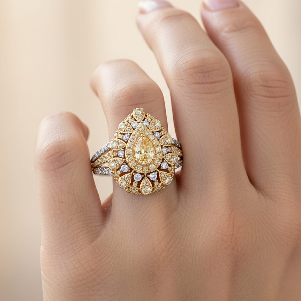 Doorbuster Modani Natural Yellow and White Diamond 1.27 ctw Ring in 18K White and Yellow Gold (Size 7.0) 5.85 Grams image number 2