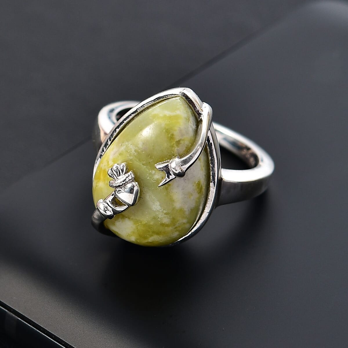 Connemara Marble 11.50 ctw Claddagh Ring in Platinum Over Sterling Silver (Size 11.0) image number 1