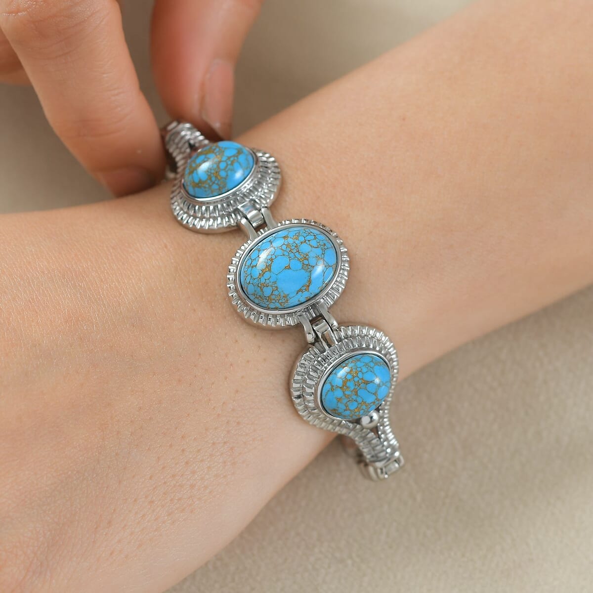 Mojave Blue Turquoise 17.40 ctw Bracelet in Stainless Stee (7.00 In)  image number 2