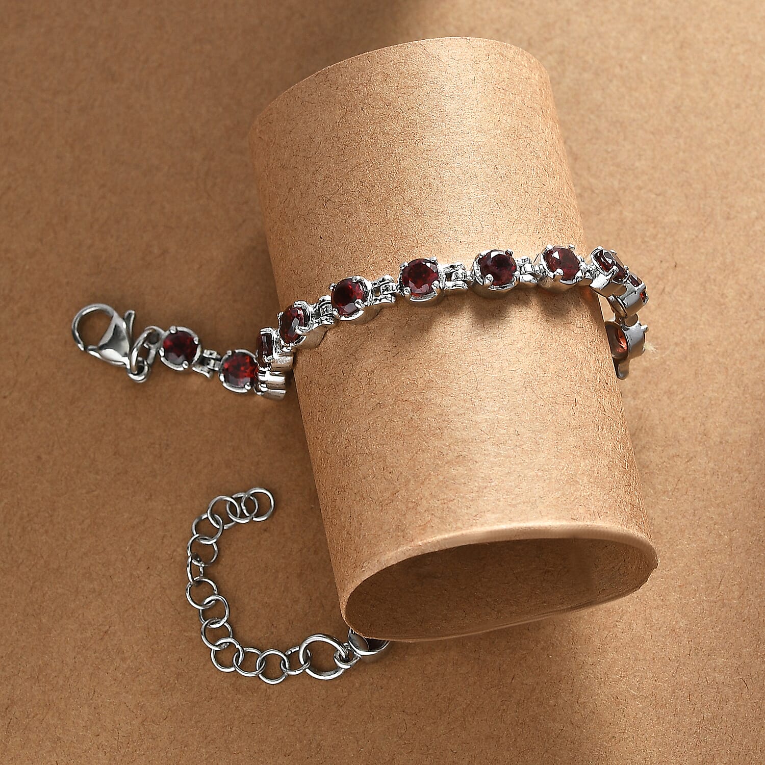 Mozambique Garnet - Product card gallery slide 2 (9432579866879)