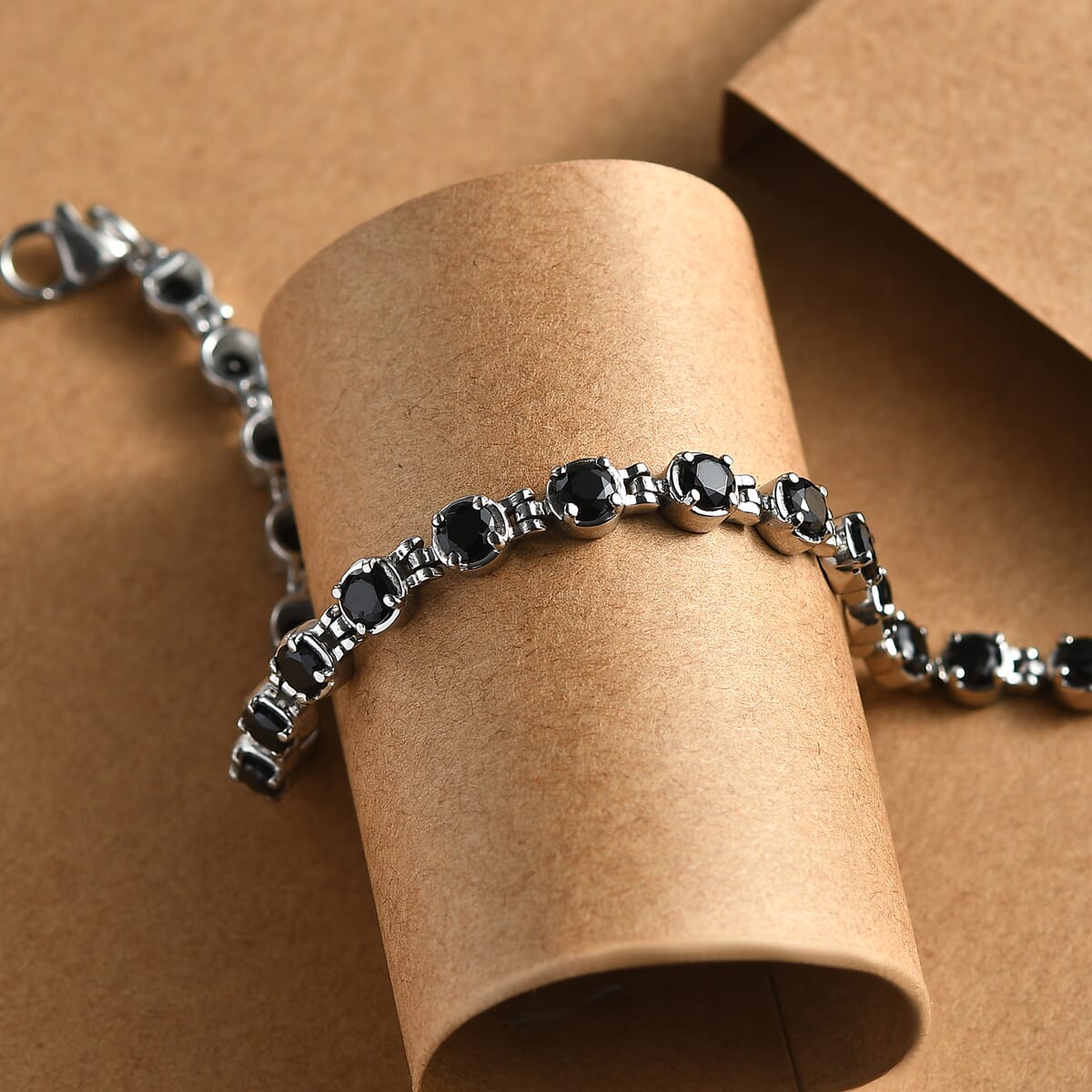 Thai Black Spinel 4.00 ctw Tennis Bracelet in Stainless Steel (6.50 In) image number 2