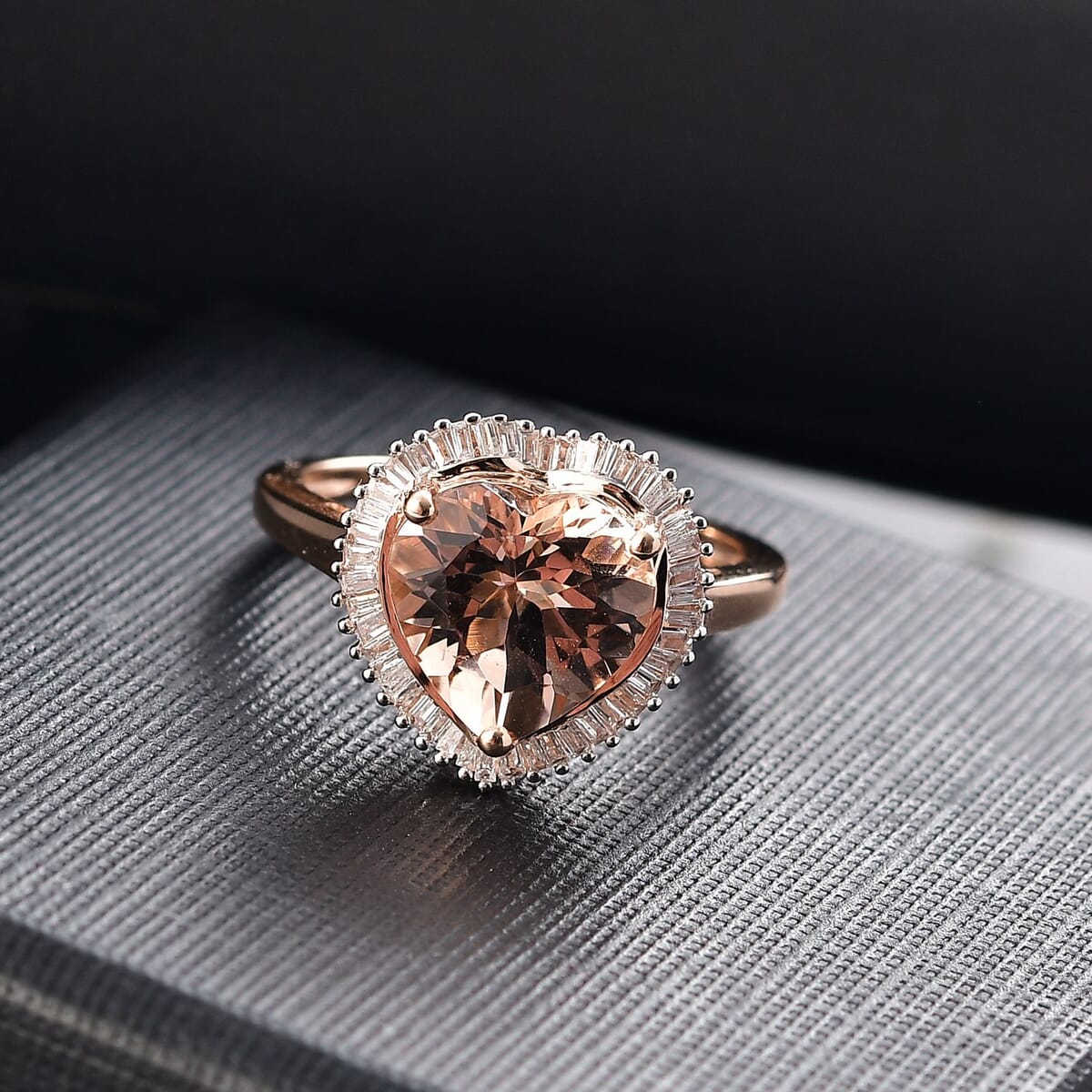 Luxoro AAA Marropino Morganite, Diamond G-H I2 3.33 ctw Heart Ring in 10K Rose Gold (Size  9.0) image number 1
