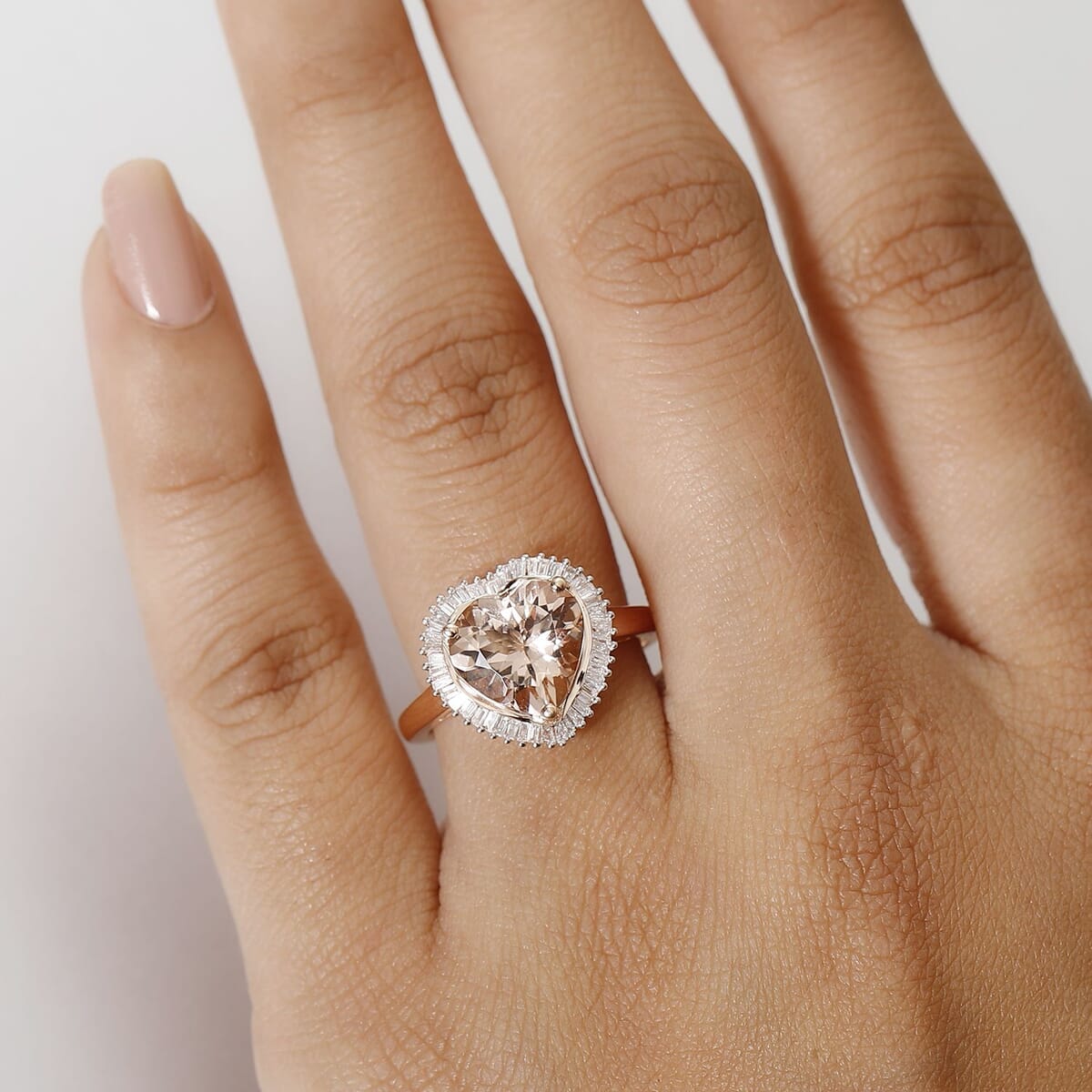 Luxoro AAA Marropino Morganite, Diamond G-H I2 3.33 ctw Heart Ring in 10K Rose Gold (Size  9.0) image number 2