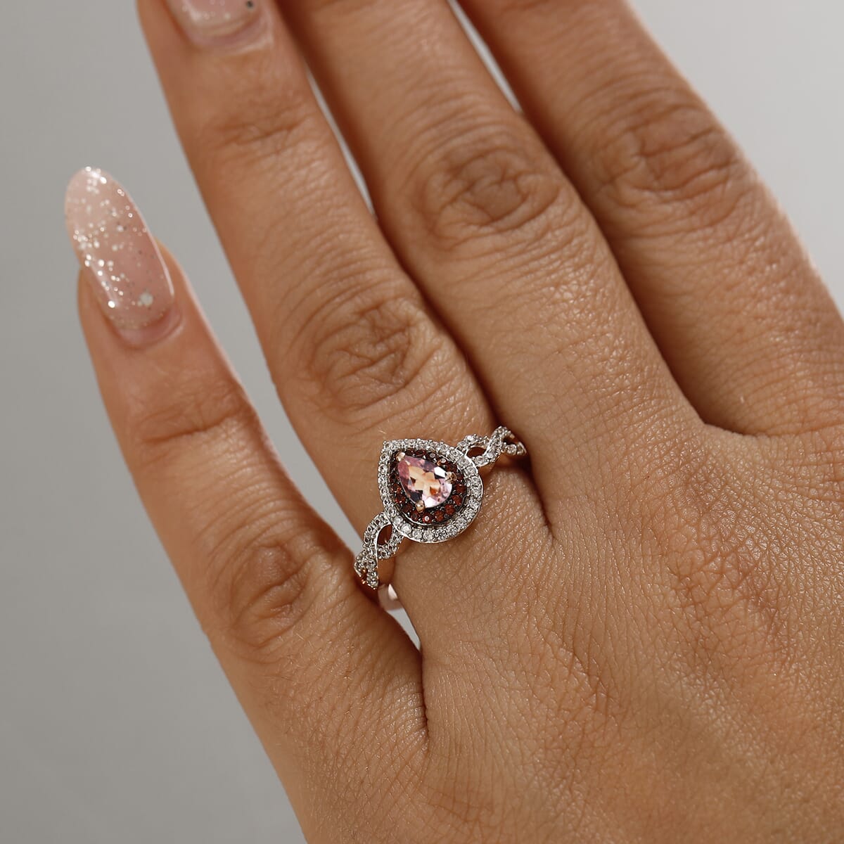 Premium Marropino Morganite and Multi Gemstone 1.10 ctw Infinity Shank Ring in 18K Vermeil Rose Gold Sterling Silver (Size 5.0) image number 2