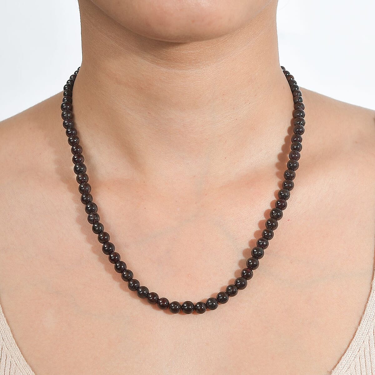 Mozambique Garnet 150.00 ctw Beaded Necklace in Stainless Steel 18-20 Inches image number 2