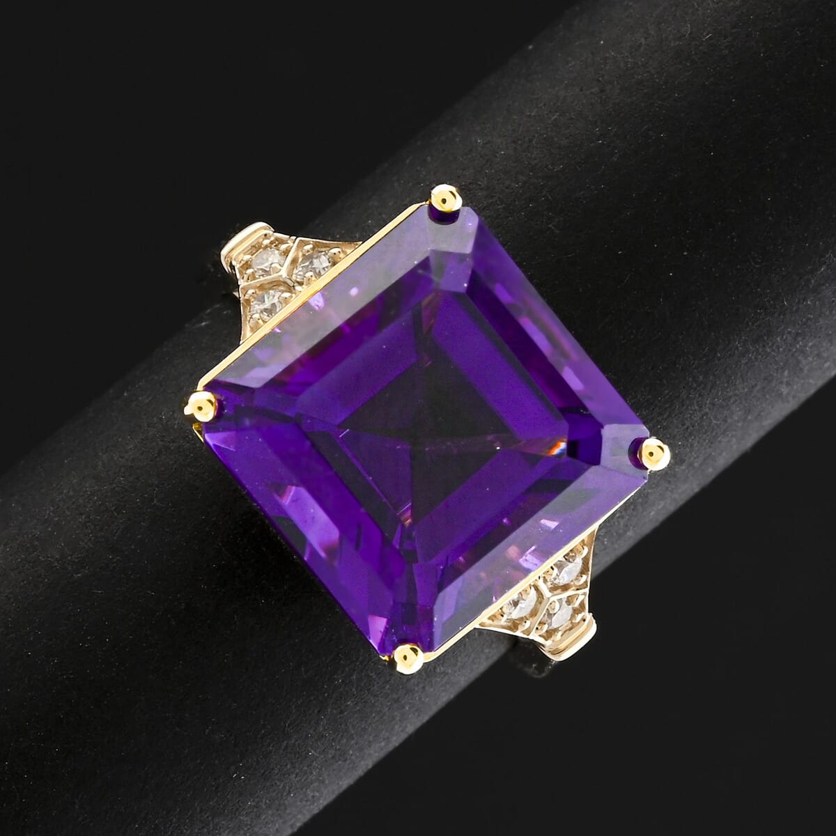 Certified & Appraised Luxoro AAA Natural Lusaka Amethyst and G-H I2 Diamond 8.25 ctw Ring in 10K Yellow Gold (Size 8.0) 4.10 Grams image number 1