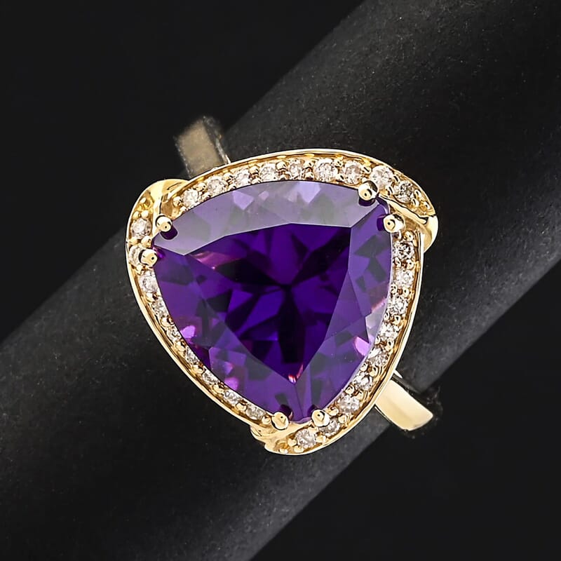 Certified and Appraised Luxoro AAA Natural Lusaka Amethyst, Diamond Ring in 10K Yellow Gold 6.05 ctw (Size 10.0)