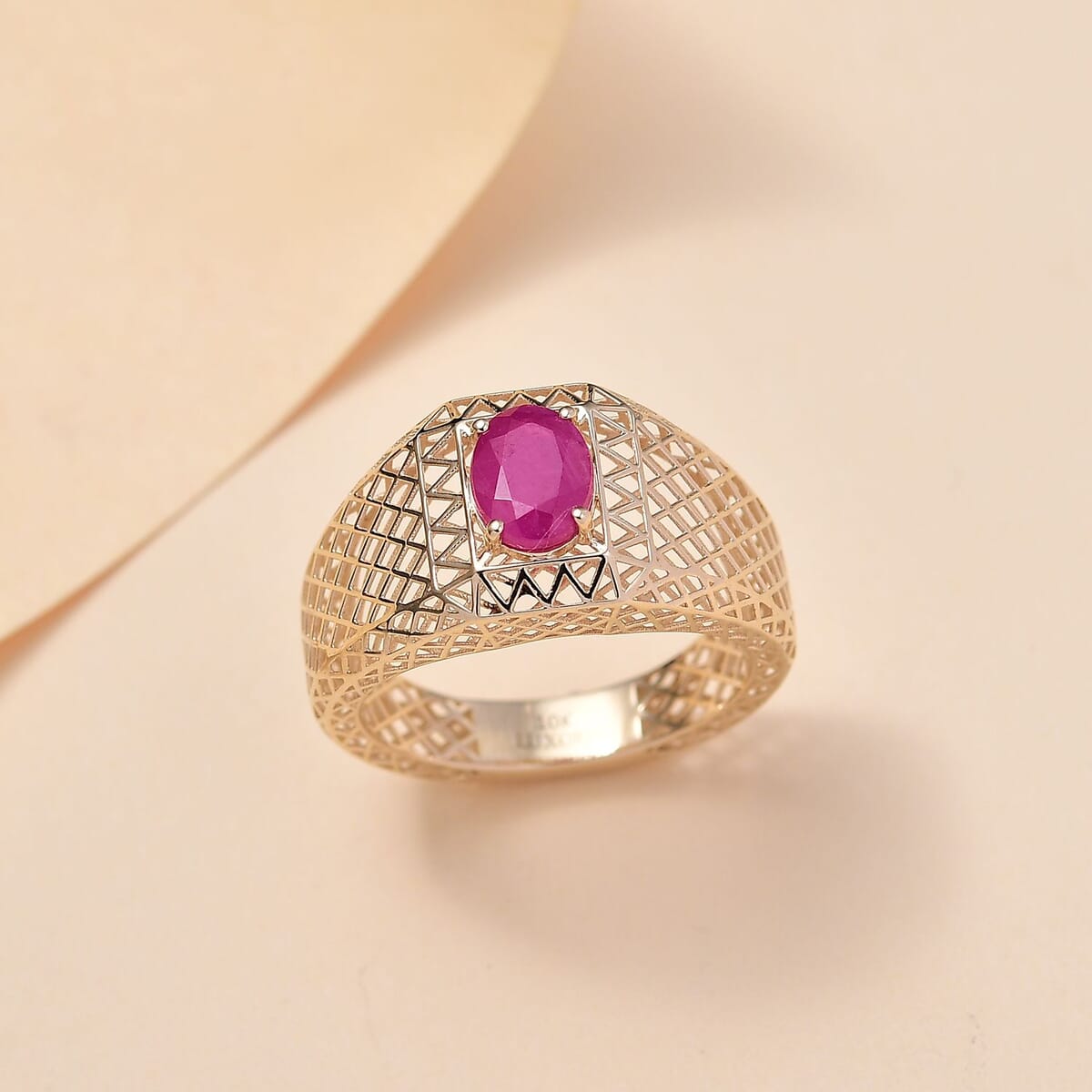 Mirage Collection Luxoro Premium Royal Ruby 1.70 ctw Men's Ring in 10K Yellow Gold (Size 13.0) image number 1