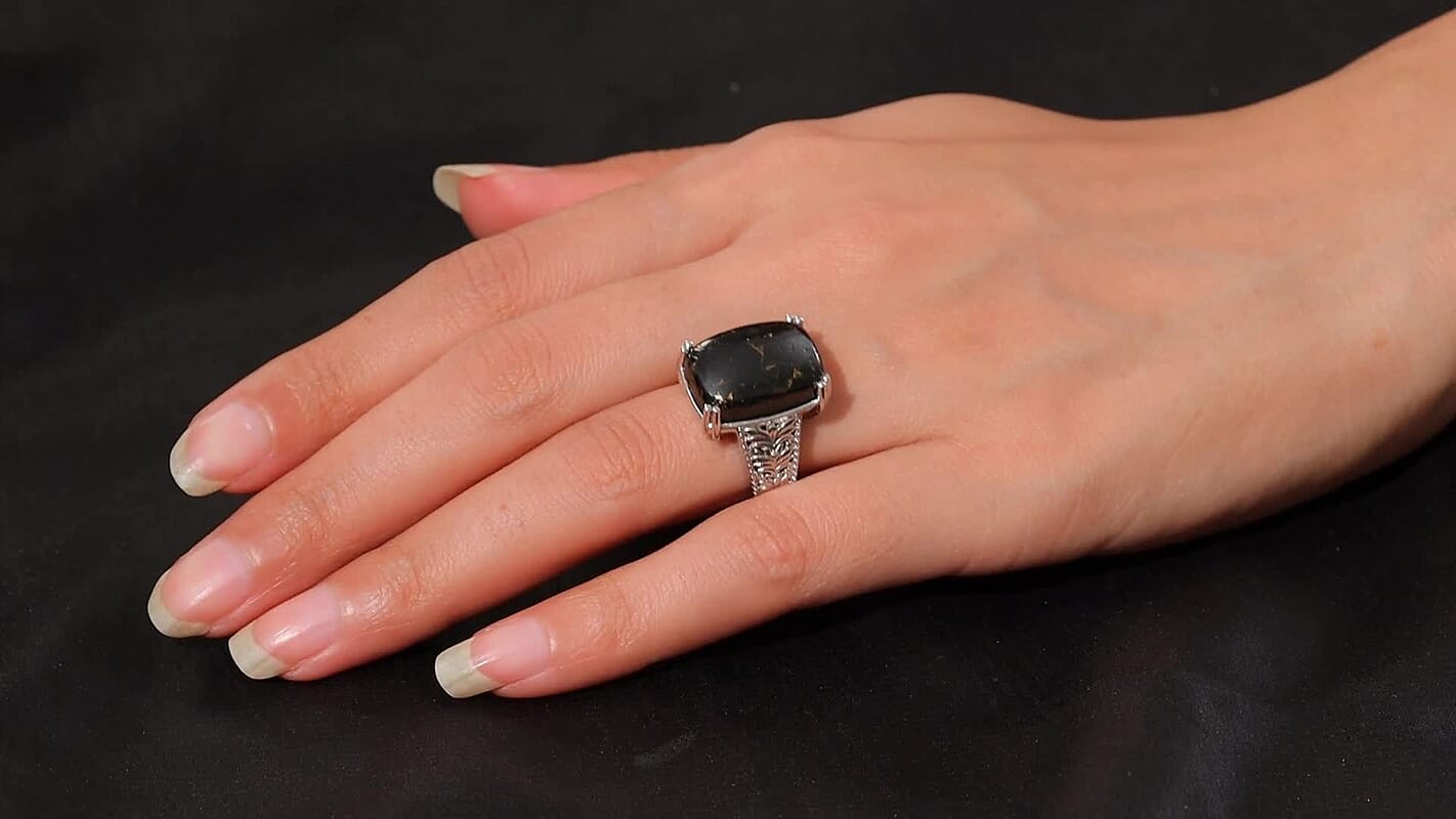 Matrix Silver Shungite 9.20 ctw Solitaire Ring in Platinum Over Copper with Magnet (Size 10.0)