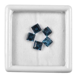 London Blue Topaz Assorted Box (Sqr 5 mm) 3.56 ctw