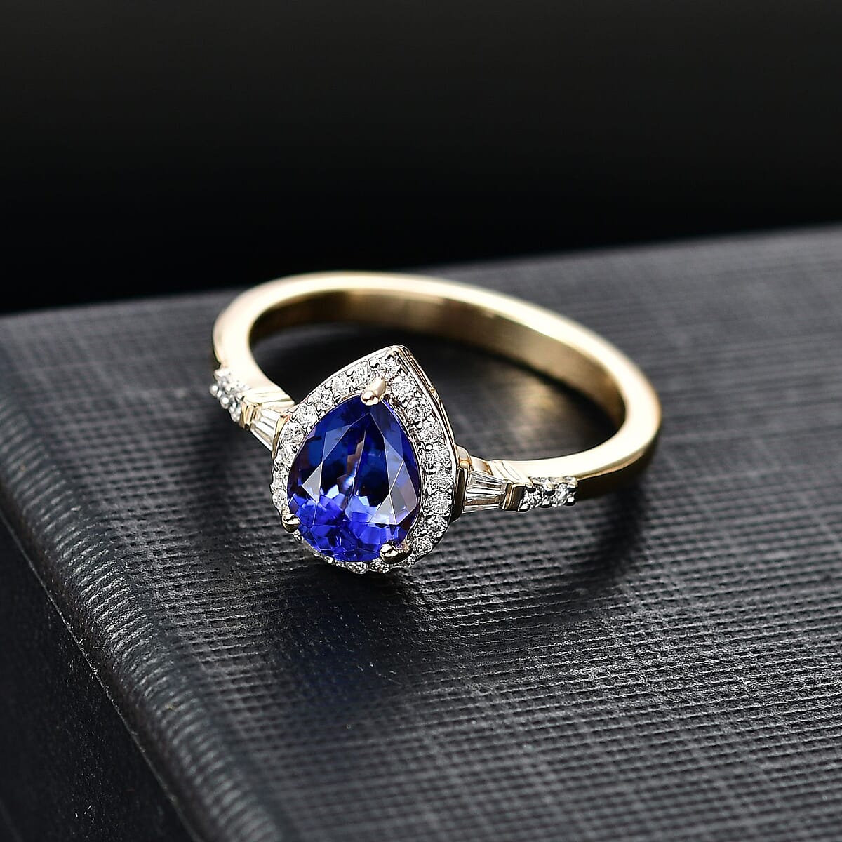 Luxoro AAA Tanzanite and Diamond I2 1.50 ctw Ring in 14K Yellow Gold (Size 7.0) image number 1