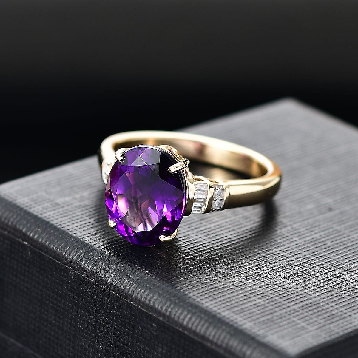 Luxoro AAA Tanzanite, Boyaca Colombian Emerald and Diamond I2 2.00 ctw Ring in 14K Yellow Gold (Size 7.0) 4.08 Grams image number 1