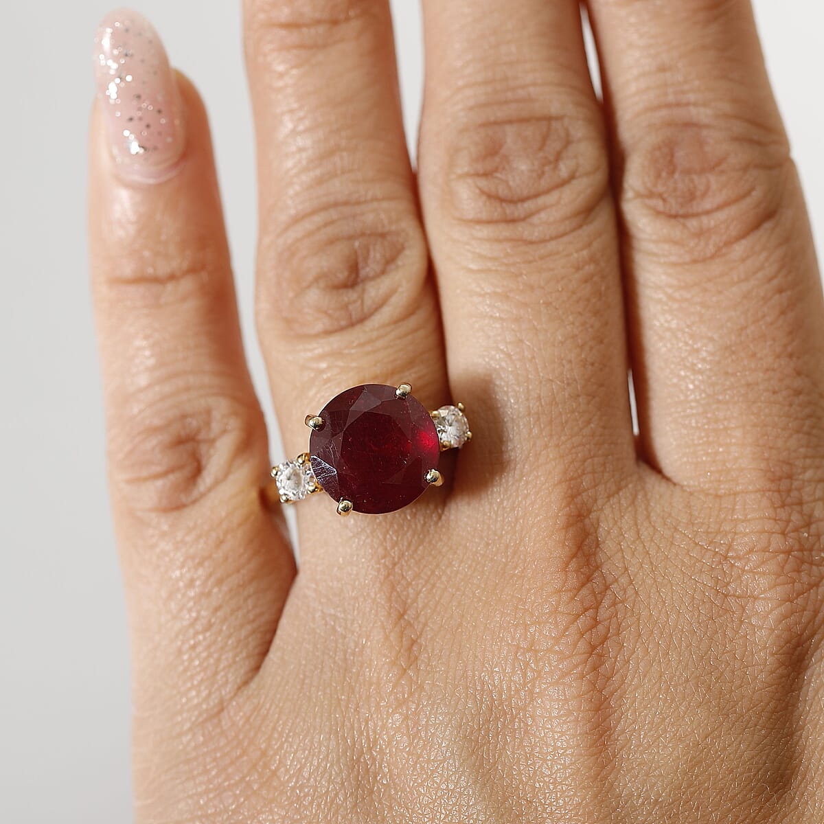 Niassa Ruby (FF) and Moissanite 10.90 ctw Crimson Grace Ring in 18K Vermeil Yellow Gold Over Sterling Silver (Size 6.0) image number 2