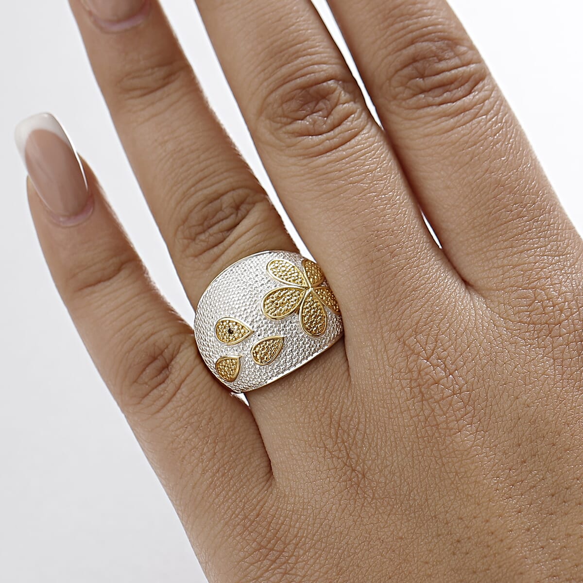 Karis Natural Yellow Diamond Accent Star Fish Ring in 18K YG Plated (Size 7.0) image number 2