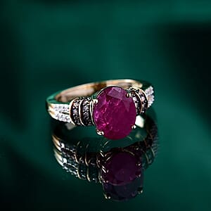 Luxoro AAA Montepuez Ruby, Boyaca Colombian Emerald, Natural Champagne and White Diamond I2 4.75 ctw Crimson Luxe Ring in 10K Yellow Gold (Size  9.5)