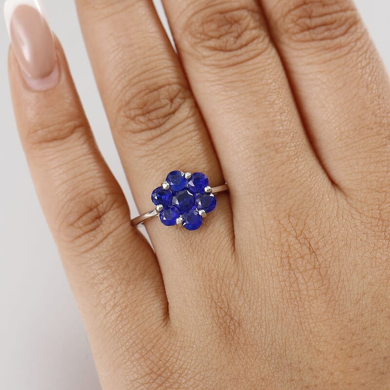 D'Joy Tanzanian Blue Spinel (DF) 2.10 ctw Floral Ring in Rhodium Over Sterling Silver (Size 10.0)