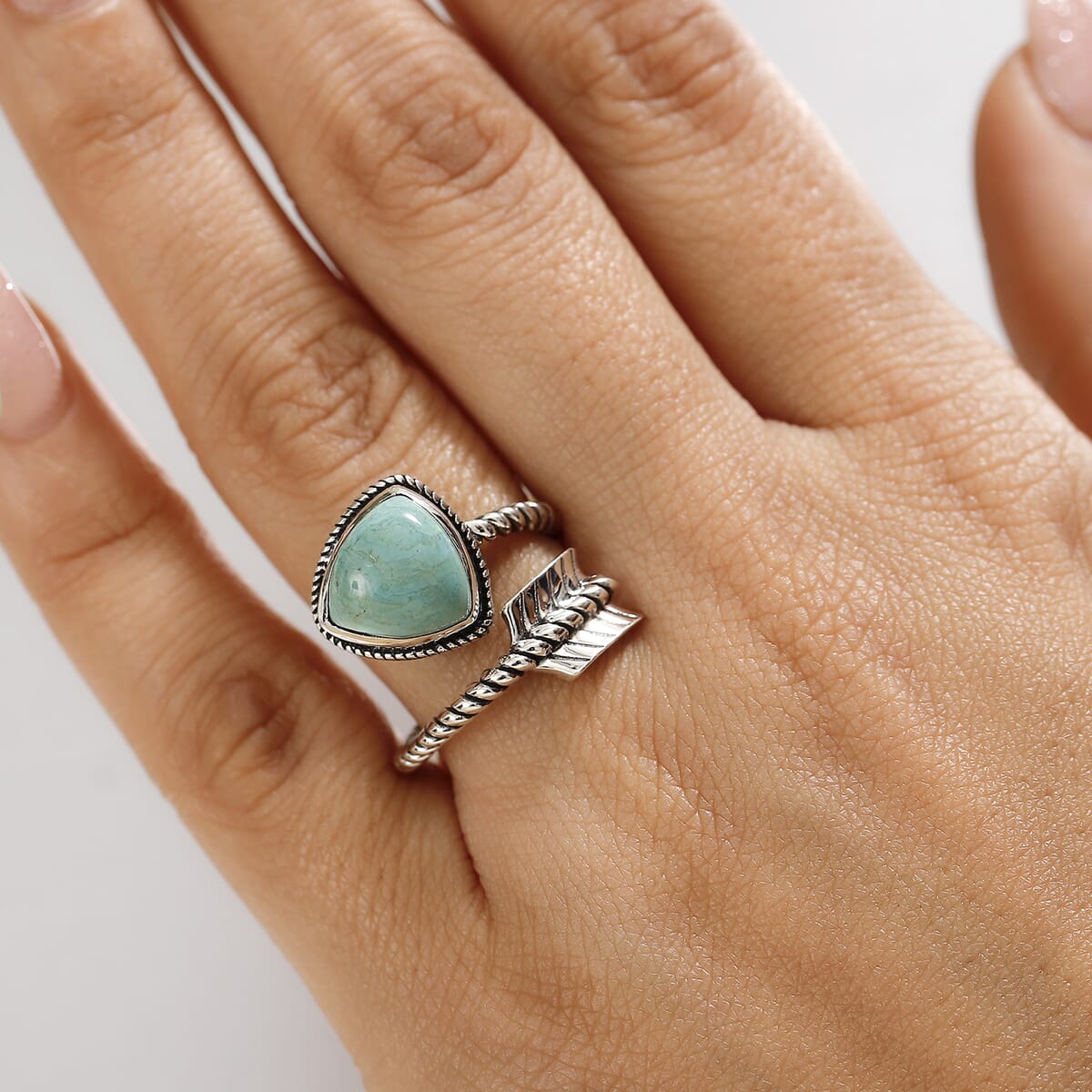 D'Joy Artisan Crafted Royston Turquoise 3.30 ctw Arrow Ring in Sterling Silver (Size 8.0) image number 2