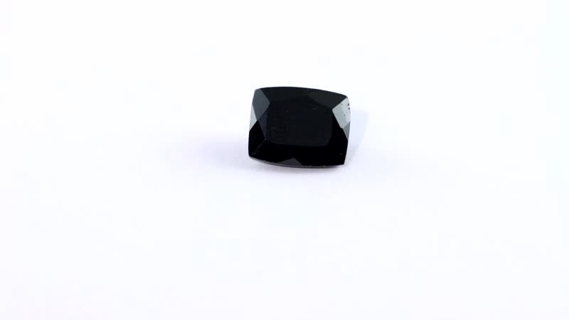Australian Black Tourmaline (Cush 10x8 mm) 2.98 ctw