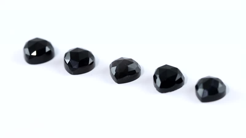 AA Black Onyx Set of 3 (Hrt 6 mm) 4.17 ctw