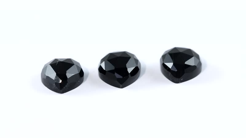 Black Onyx Set of 3 (Hrt 8 mm) 6.03 ctw