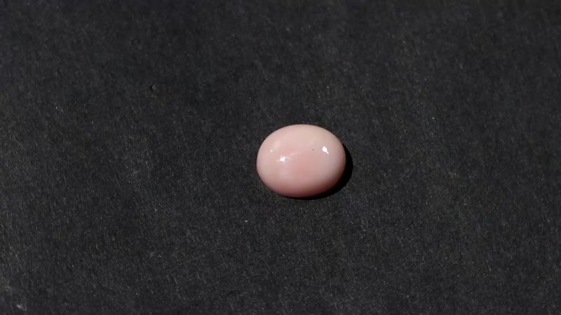 Peach Opal (Ovl 10x8 mm) 1.59 ctw