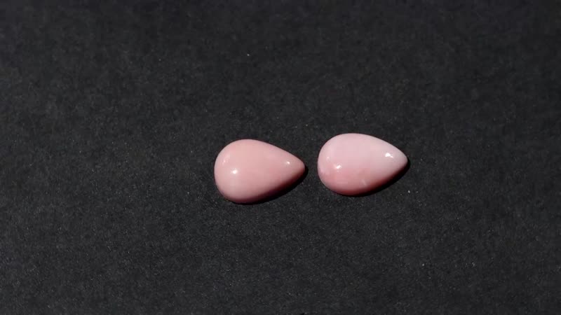 Peach Opal Set of 2 (Pear 10x7 mm) 2.35 ctw