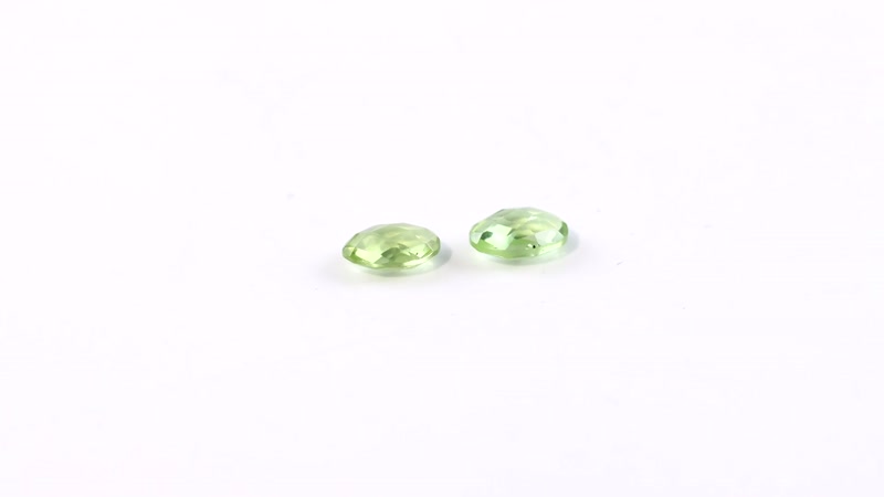 Hebei Peridot Set of 2 (Oval 6x4 mm) 0.91 ctw