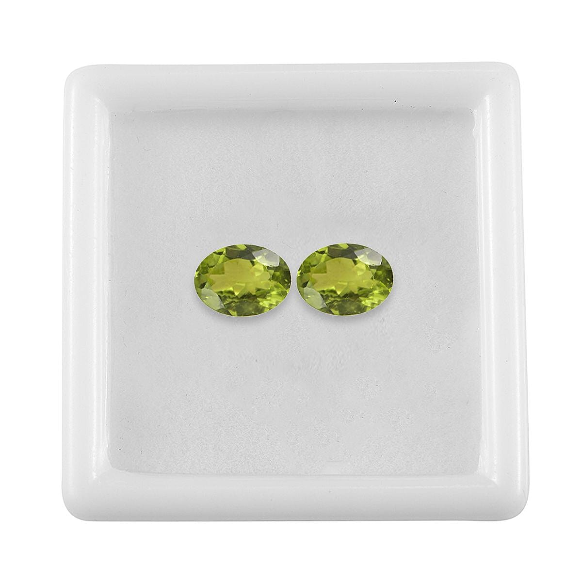 Hebei Peridot Set of 2 (Oval 8x6 mm) 2.42 ctw