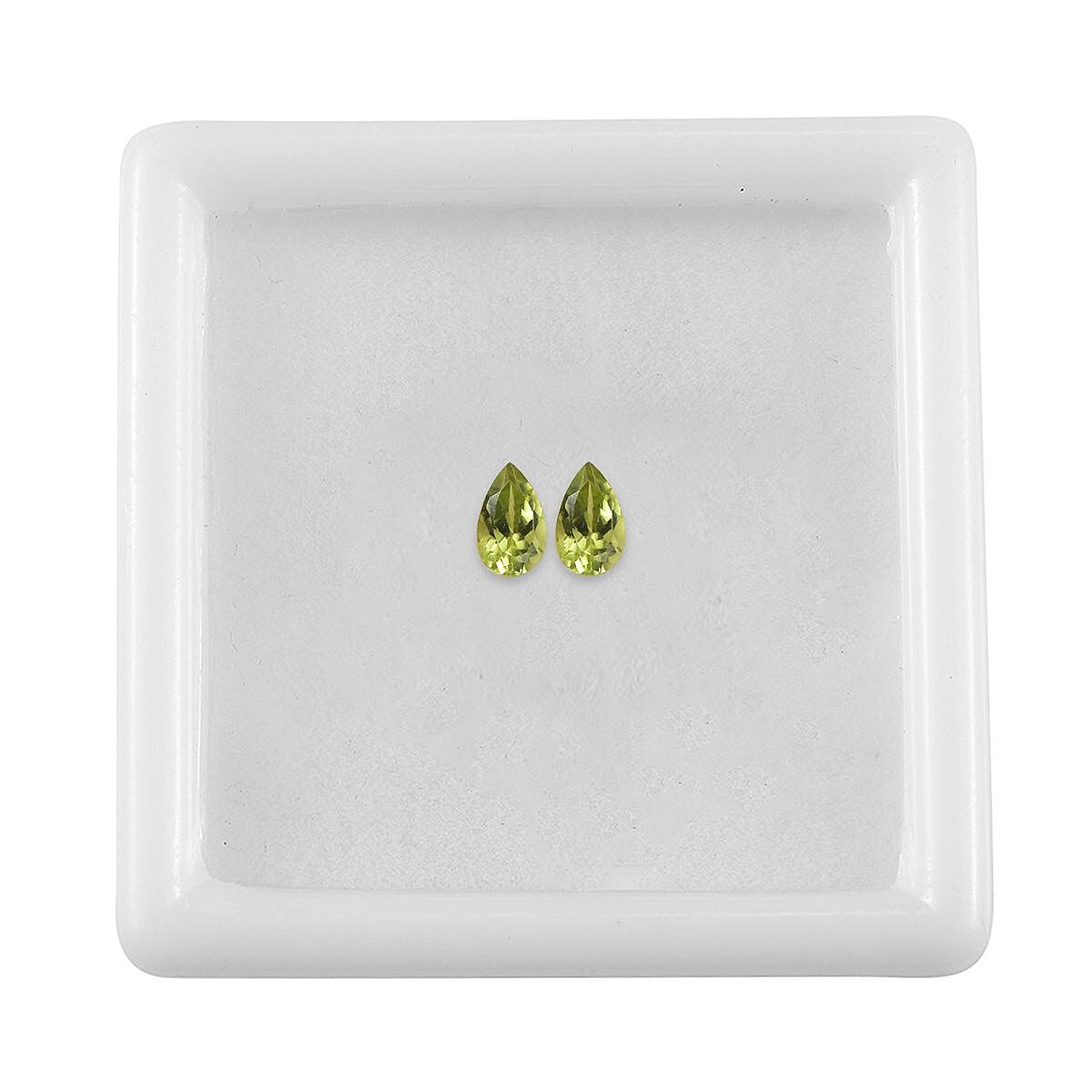 Hebei Peridot Set of 2 (Pear 5x3 mm) 0.41 ctw