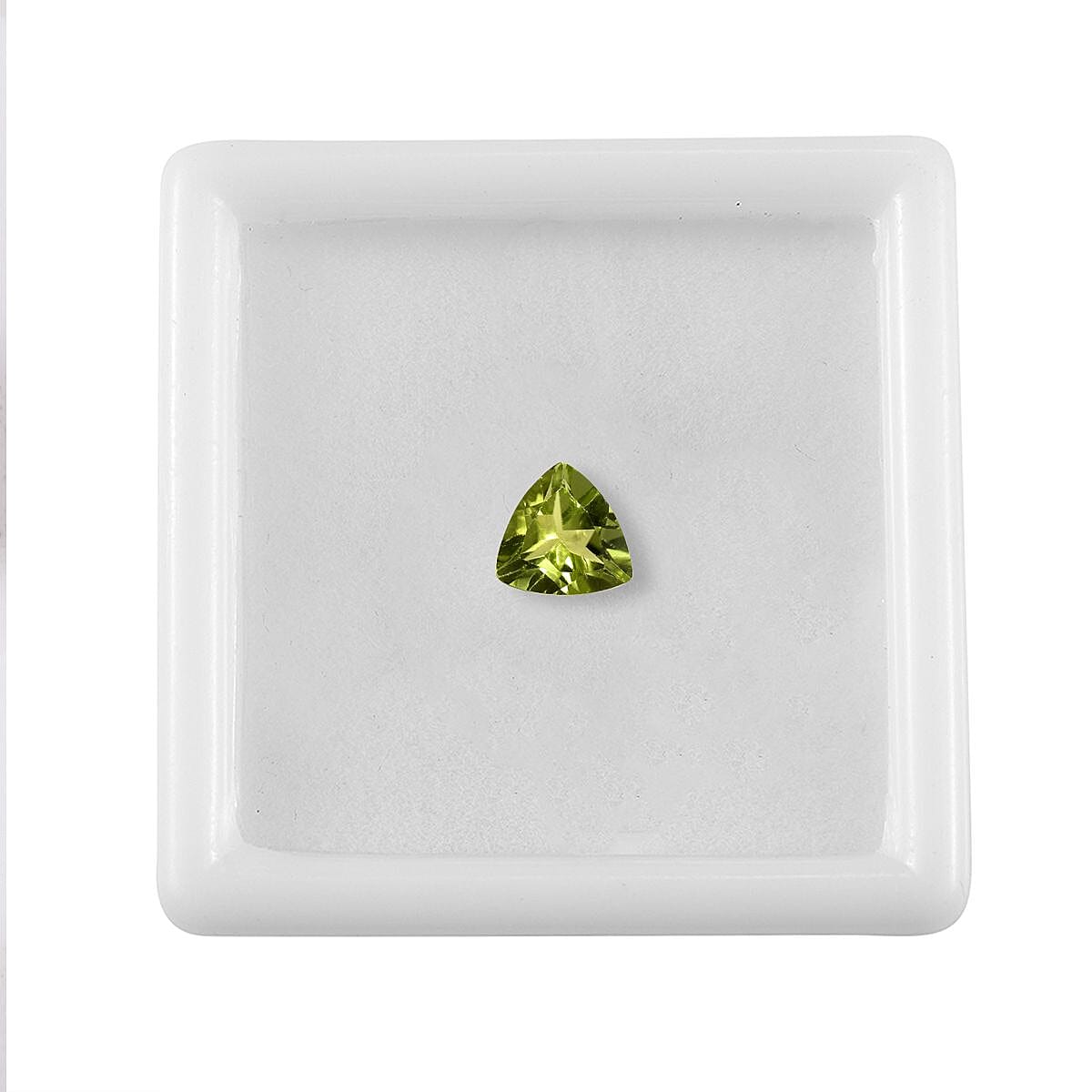 Hebei Peridot (Trl 7 mm) 1.06 ctw