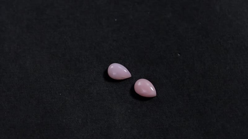 AA Peruvian Pink Opal Set of 2 (Pear 6x4 mm) 0.63 ctw