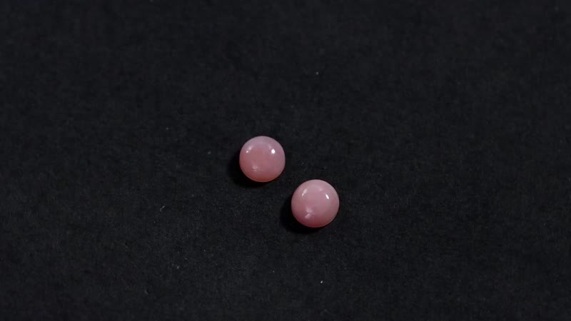 AAA Peruvian Pink Opal Set of 2 (Rnd 5 mm) 0.74 ctw
