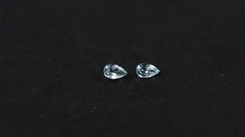 AA Goshenite Set of 2 (Pear 5x3 mm) 0.36 ctw