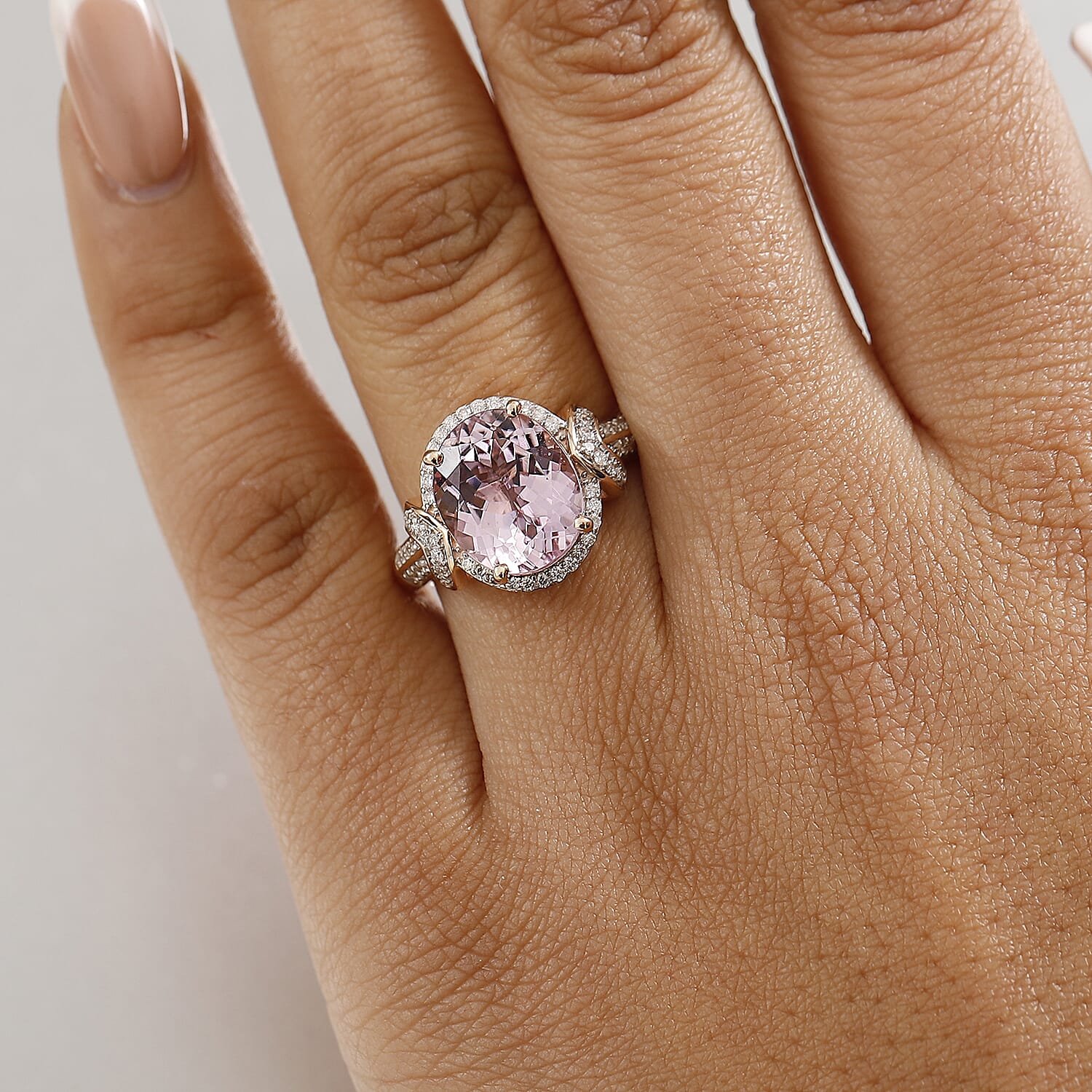 Luxoro Premium Martha Rocha Kunzite and G-H I2 Diamond 6.25 ctw Aurora Blossom Ring in 10K Rose Gold (Size  8.0)