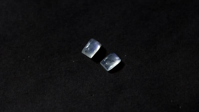 Rainbow Moonstone (Bgt 6x4 mm) 1.26 ctw