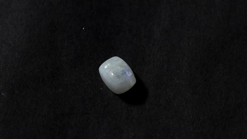 Rainbow Moonstone (Cush 10x8 mm) 3.01 ctw