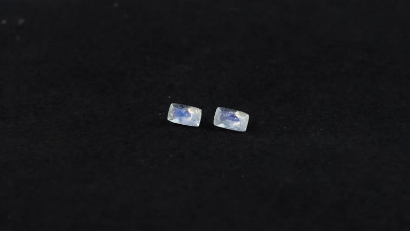 AA Rainbow Moonstone Set of 2 (Cush 5x3 mm) 0.48 ctw