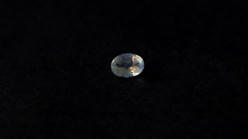 AA Rainbow Moonstone (Oval 8x6 mm) 1.18 ctw