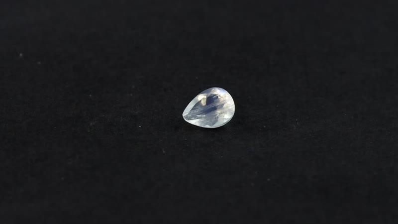 Rainbow Moonstone (Pear 8x6 mm) 0.99 ctw
