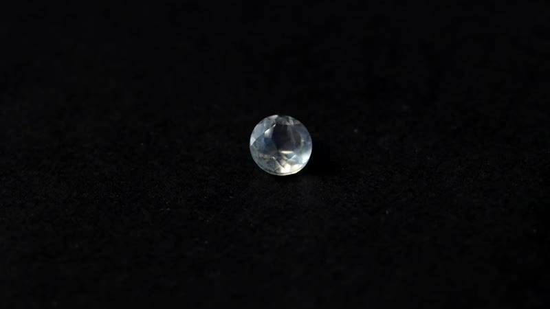 AA Rainbow Moonstone (Rnd 7 mm) 1.12 ctw